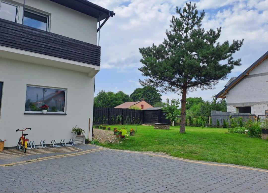 Pokoje Goscinne U Marysi Nowy Sącz Exterior foto